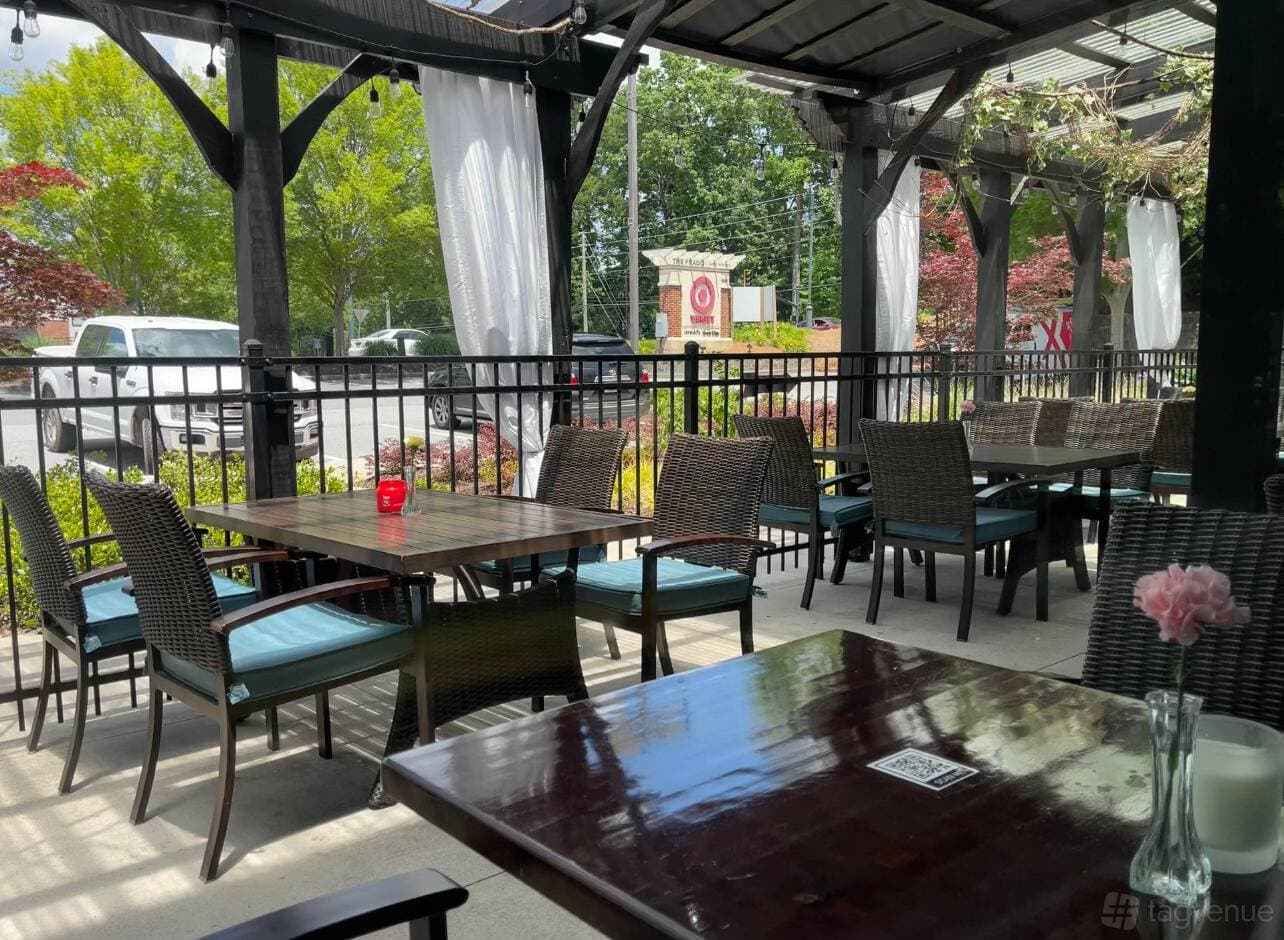 Colonial Kitchen and Bar 1