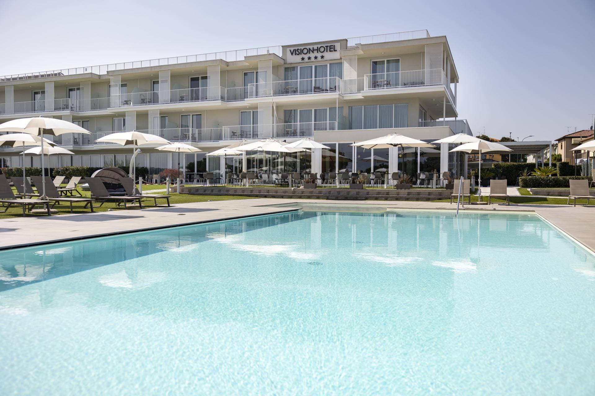 Vision Hotel 1