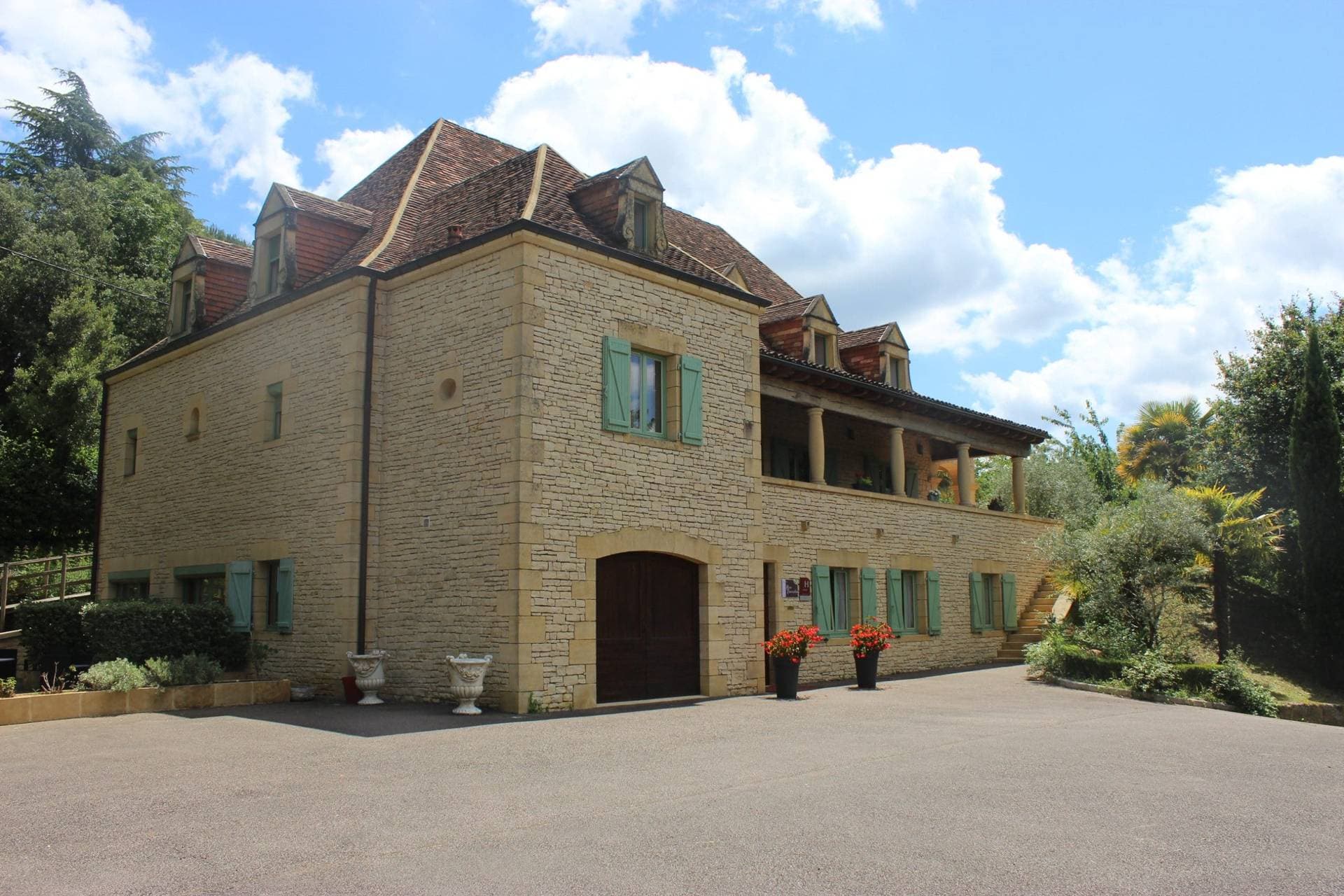 Hôtel Bon Encontre 1
