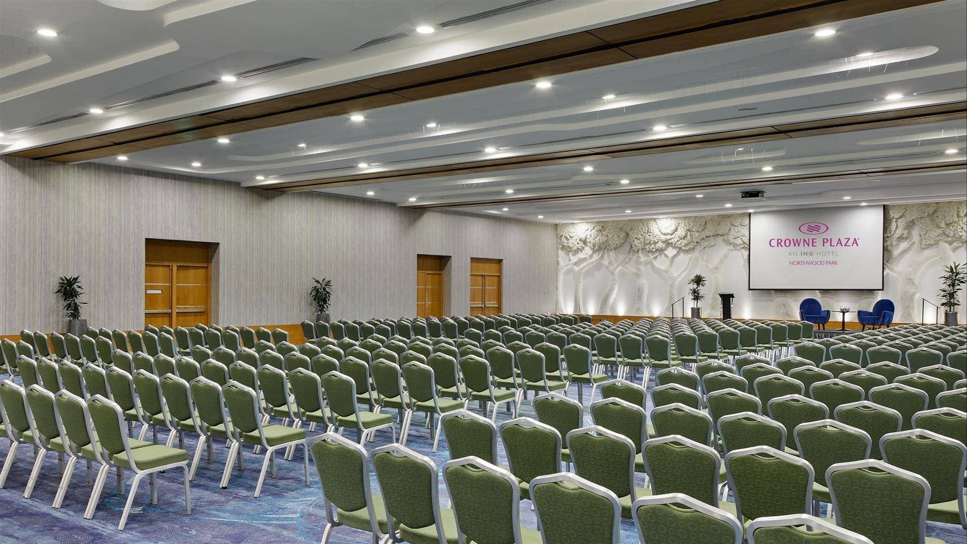 Crowne Plaza Northwood 1