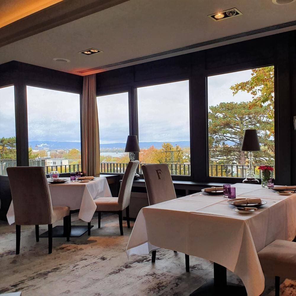 FAVORITE restaurant 1