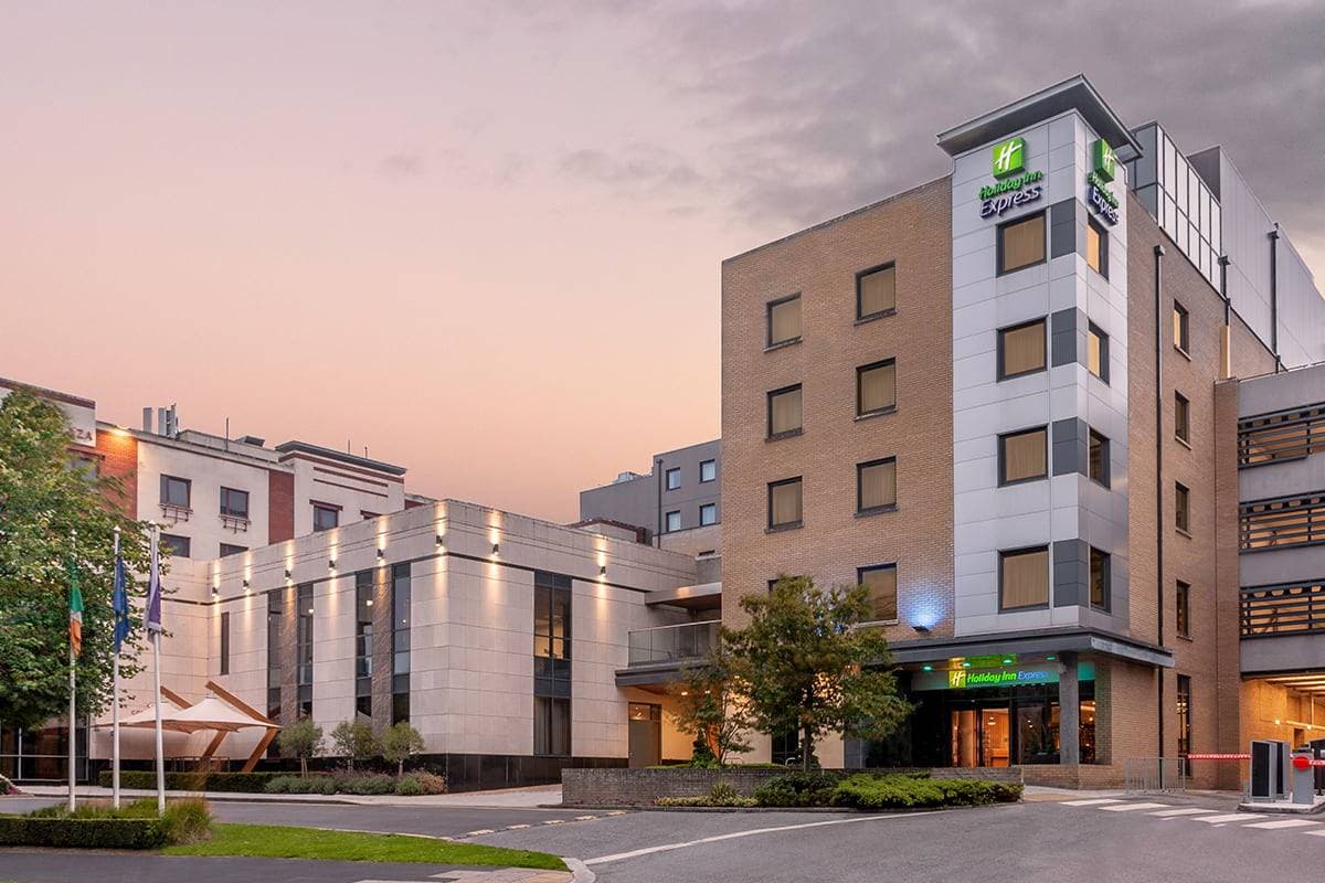Holiday Inn Express Dublin Airport 1