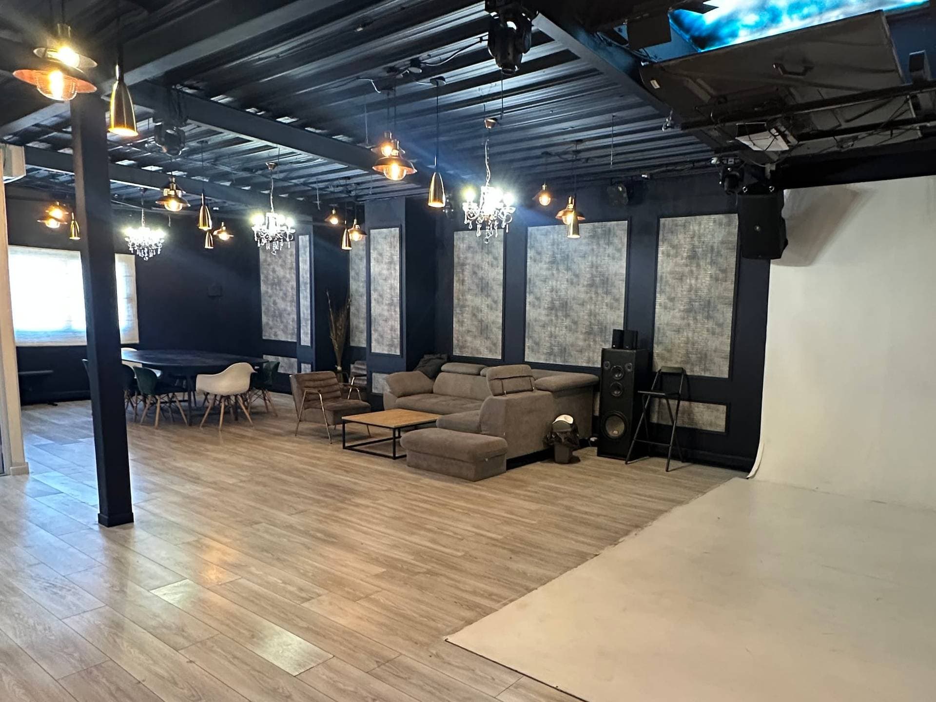 Salle de reception ou/et studio photo 1