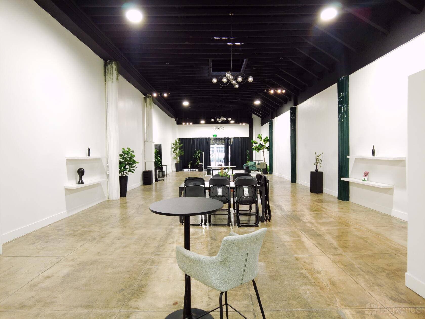 Skinste Creative Space LA 1