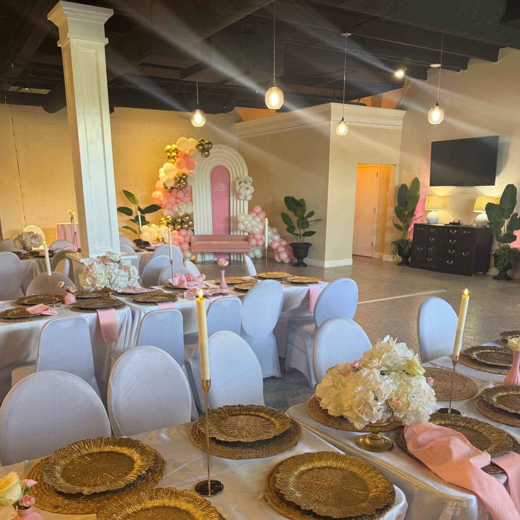 Stella's Venue 1