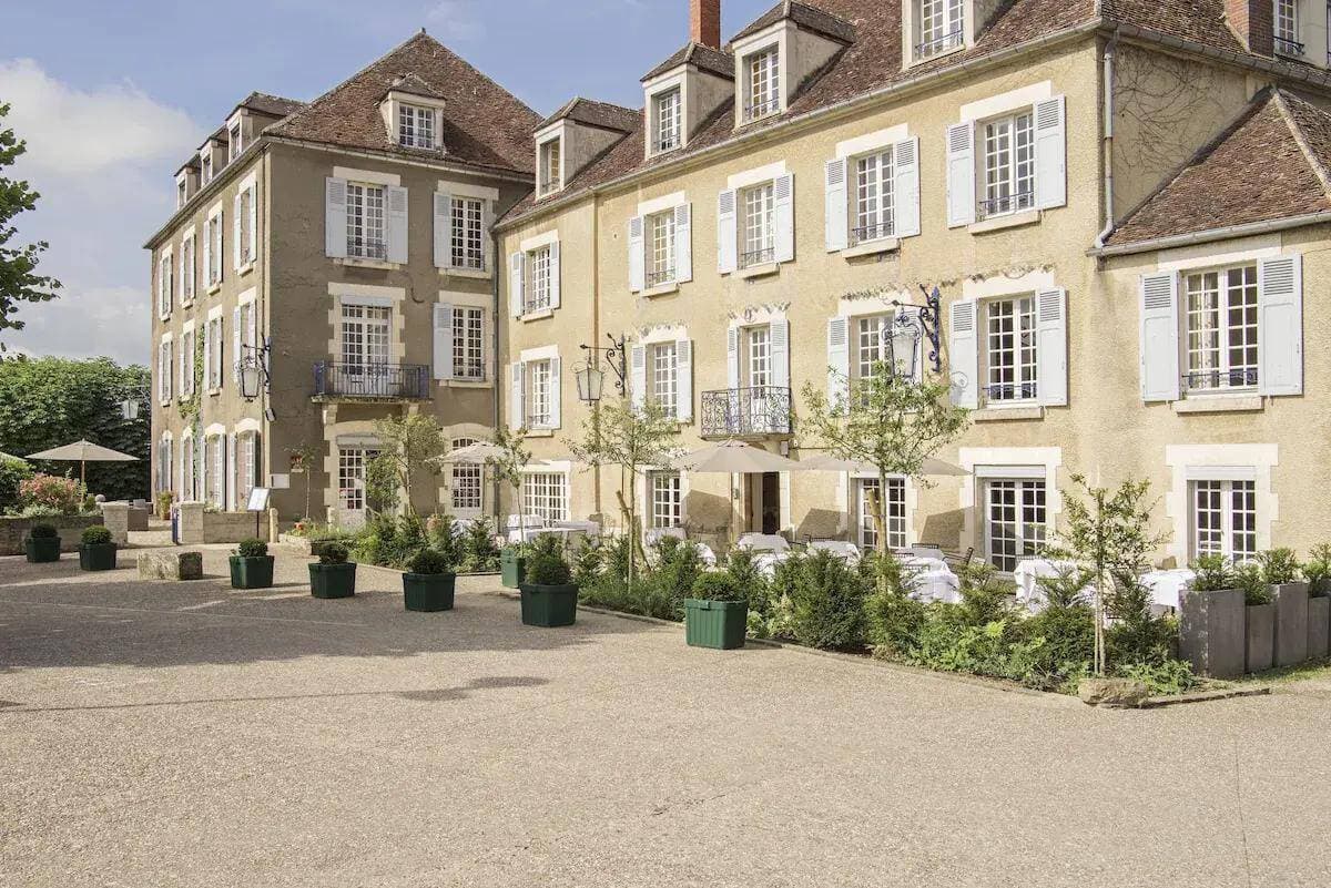 L'Hôtel de la Poste et du Lion d'Or 1