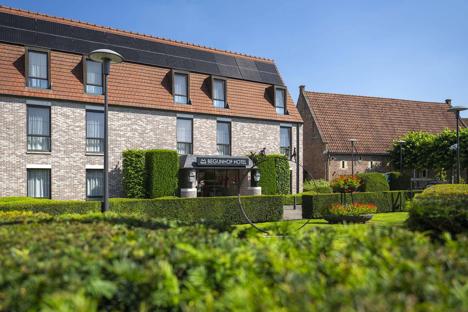Faculty Club 1