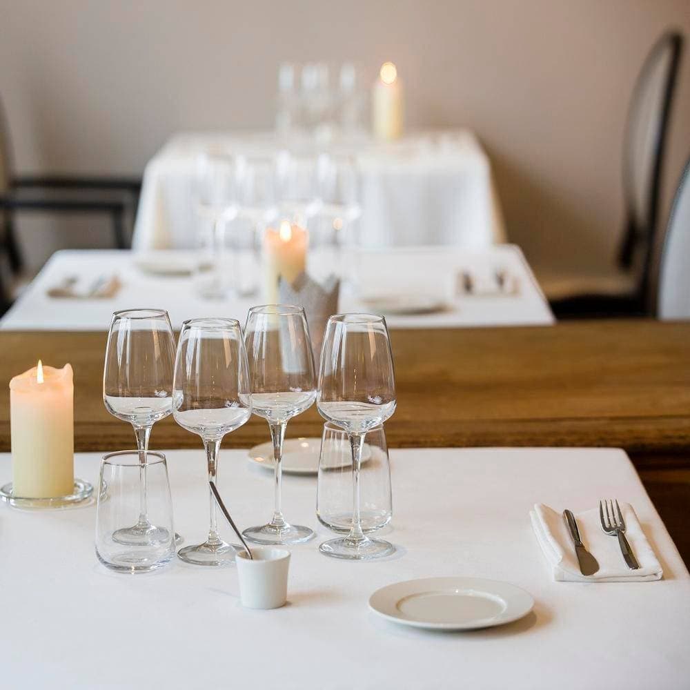 Autour de la Table 1