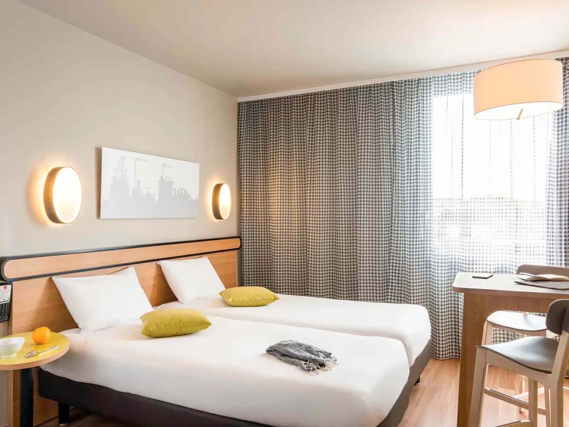 Aparthotel Adagio Access Paris Massy Gare TGV 1