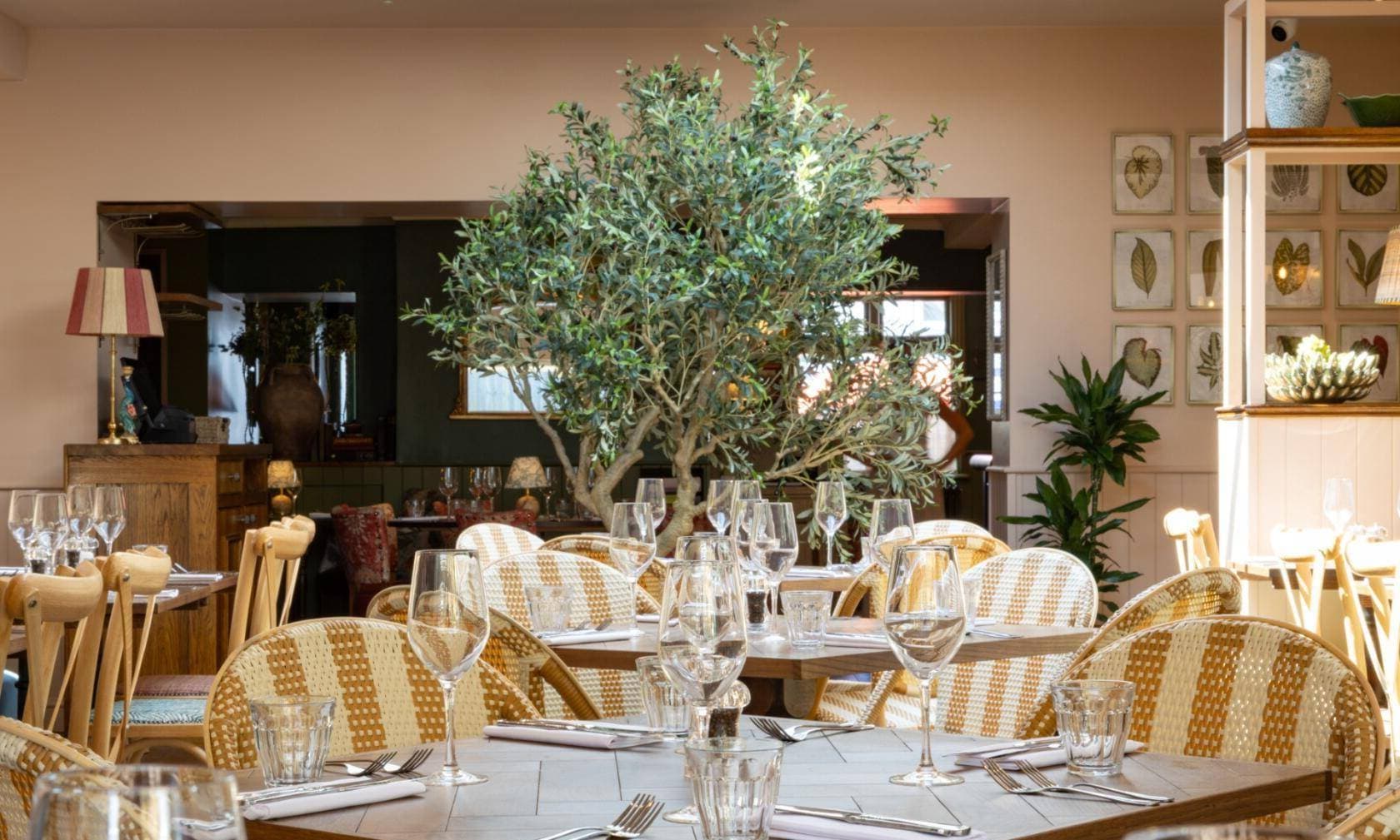 The Prince of Wales, Barnet - A Heartwood Inn 1