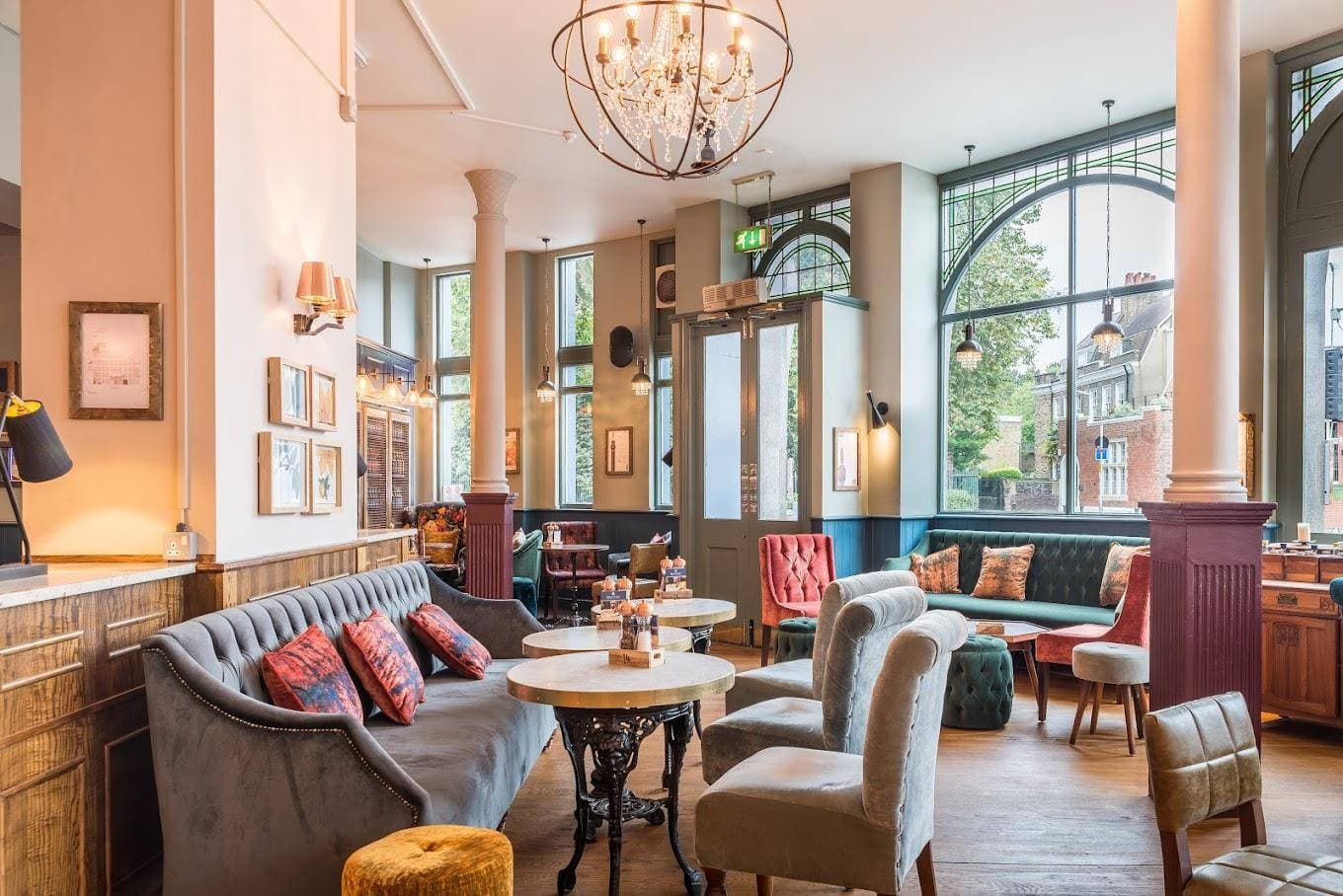Kings Arms Pub 1