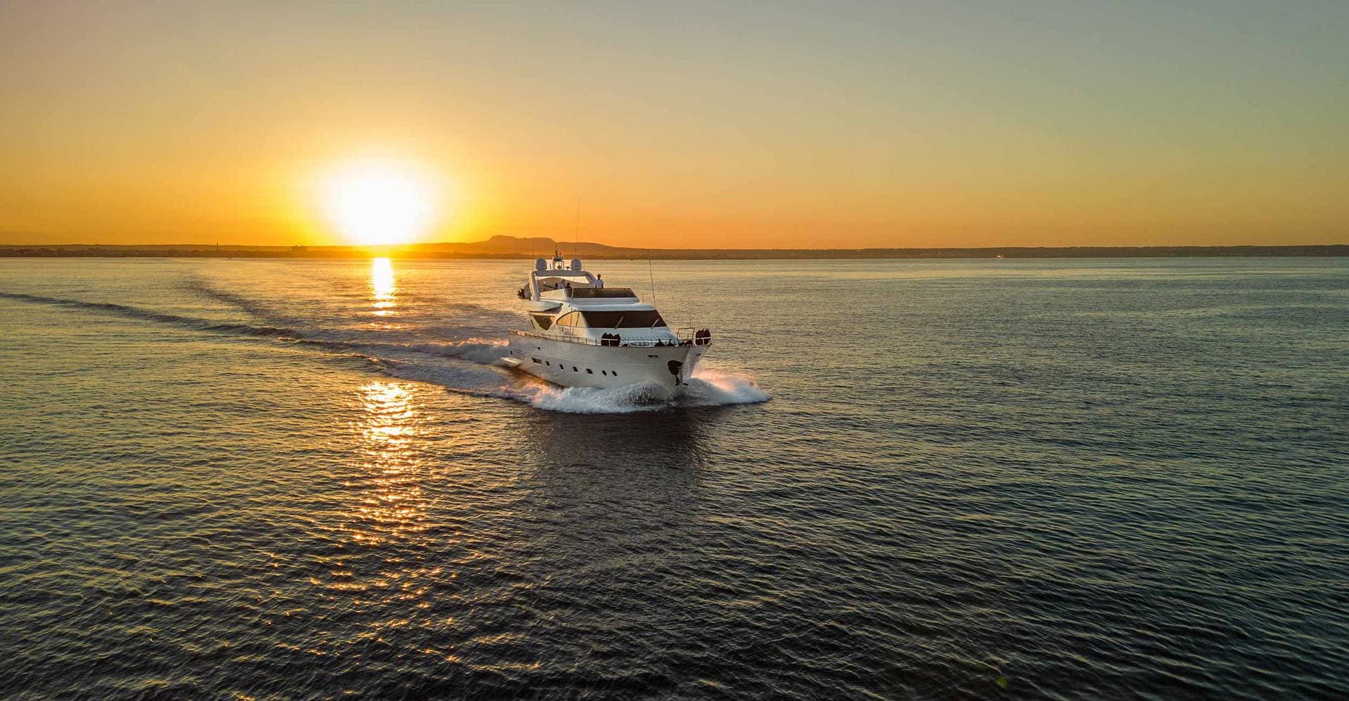 ESSOESS Boat 1