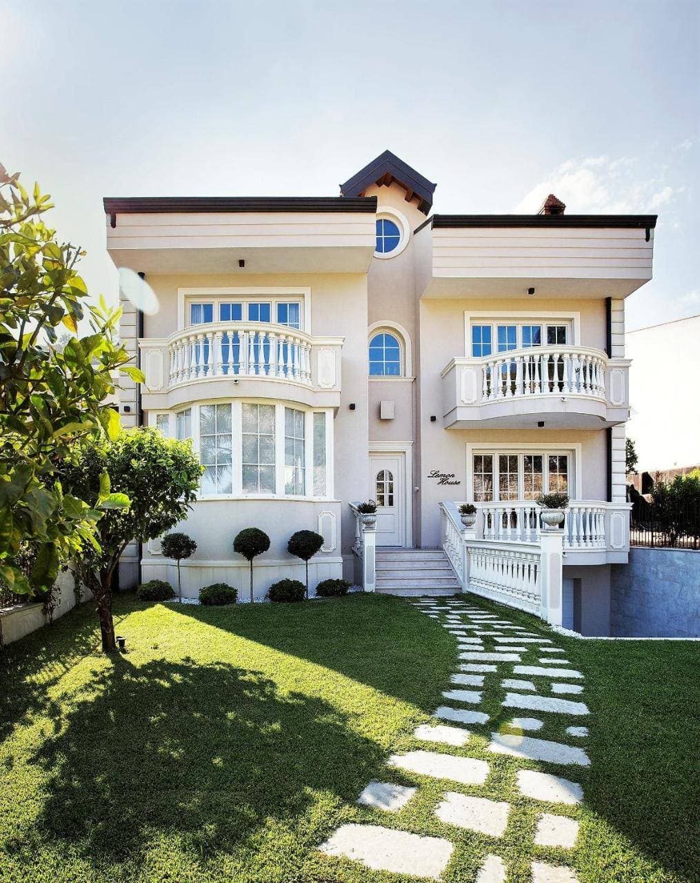 Lemon House 1