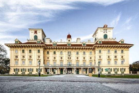 Schloss Esterházy 1