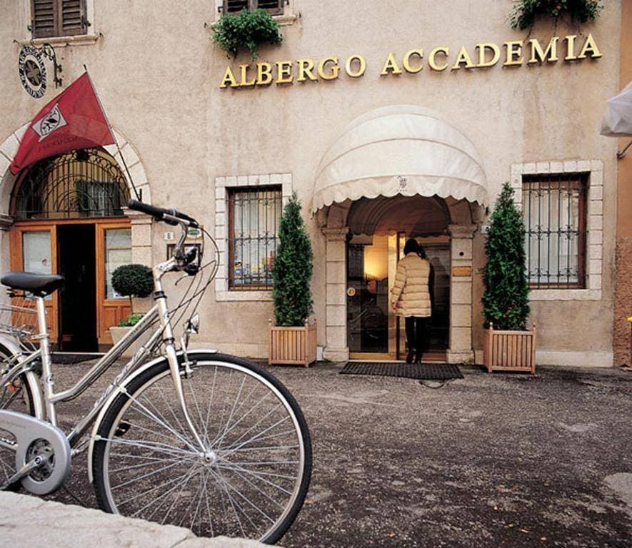 Accademia Hotel Trento 1