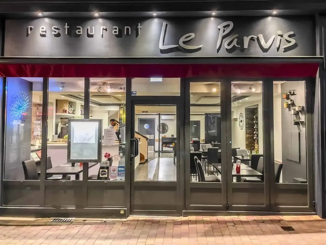Le Parvis 1