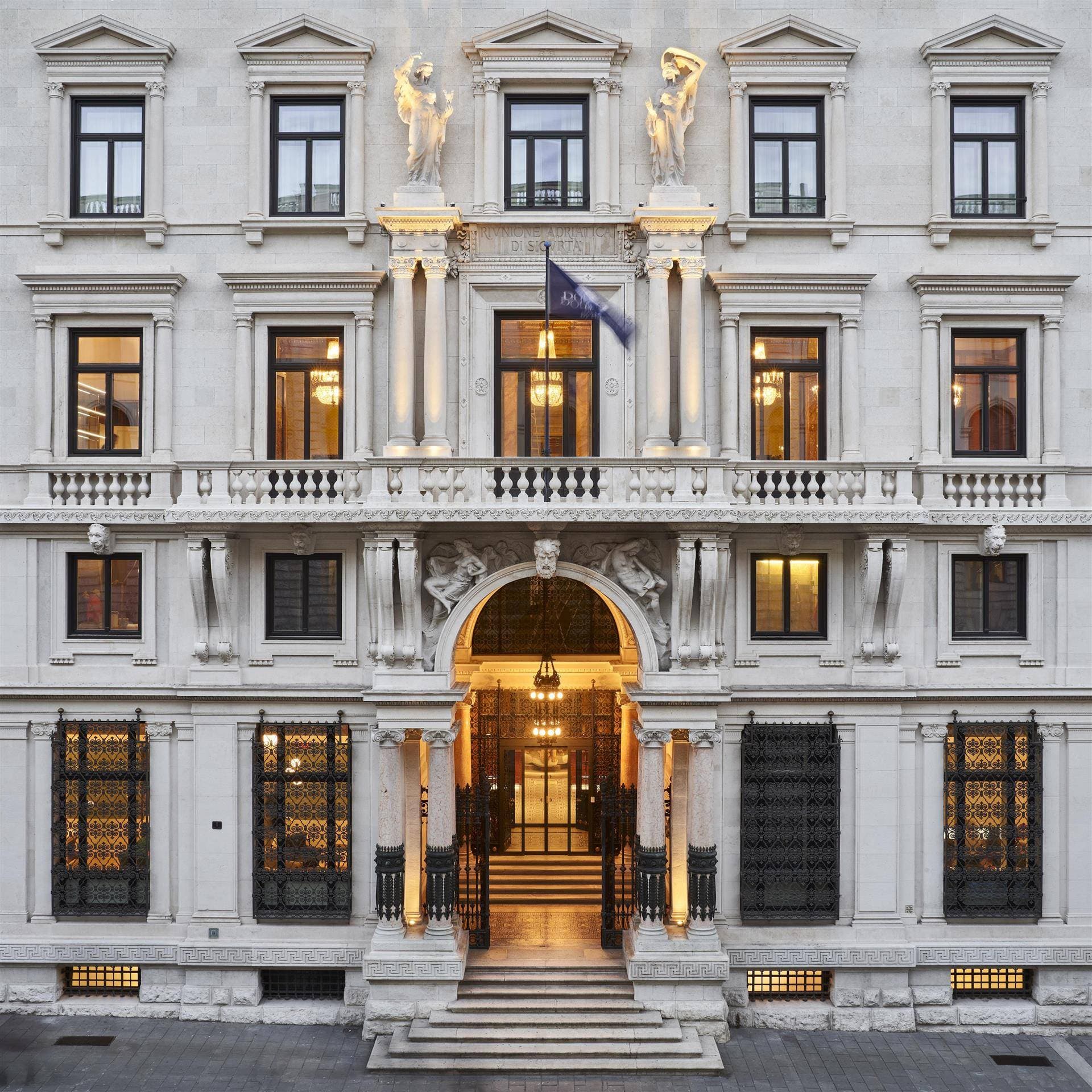 DoubleTree by Hilton Trieste 1