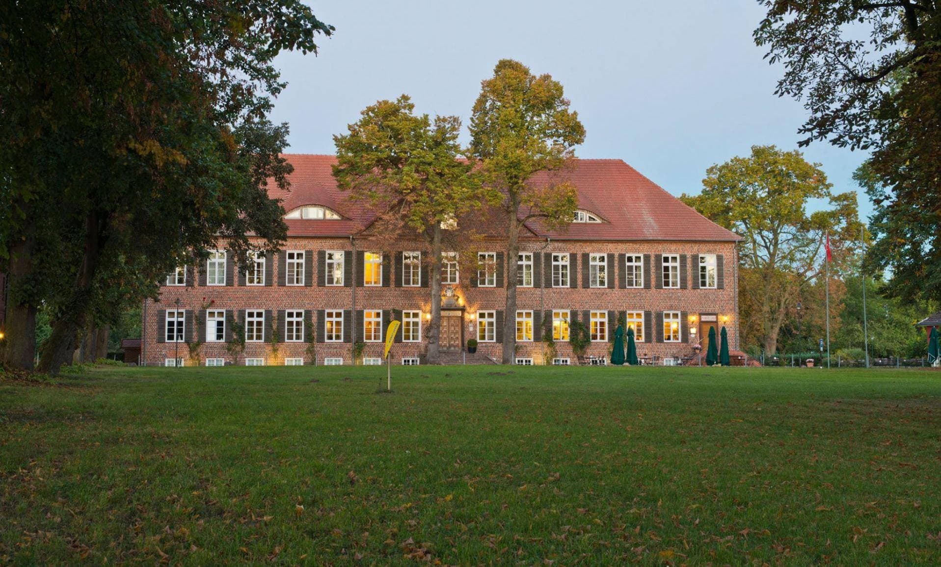 Romantik Hotel Gutshaus Ludorf 1