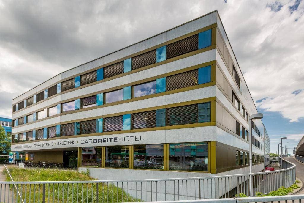 DASBREITEHOTEL 1