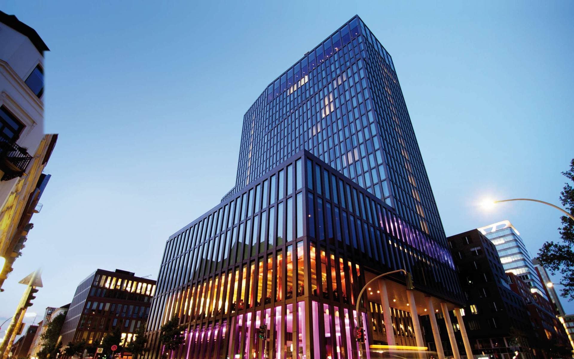 Empire Riverside Hotel 1