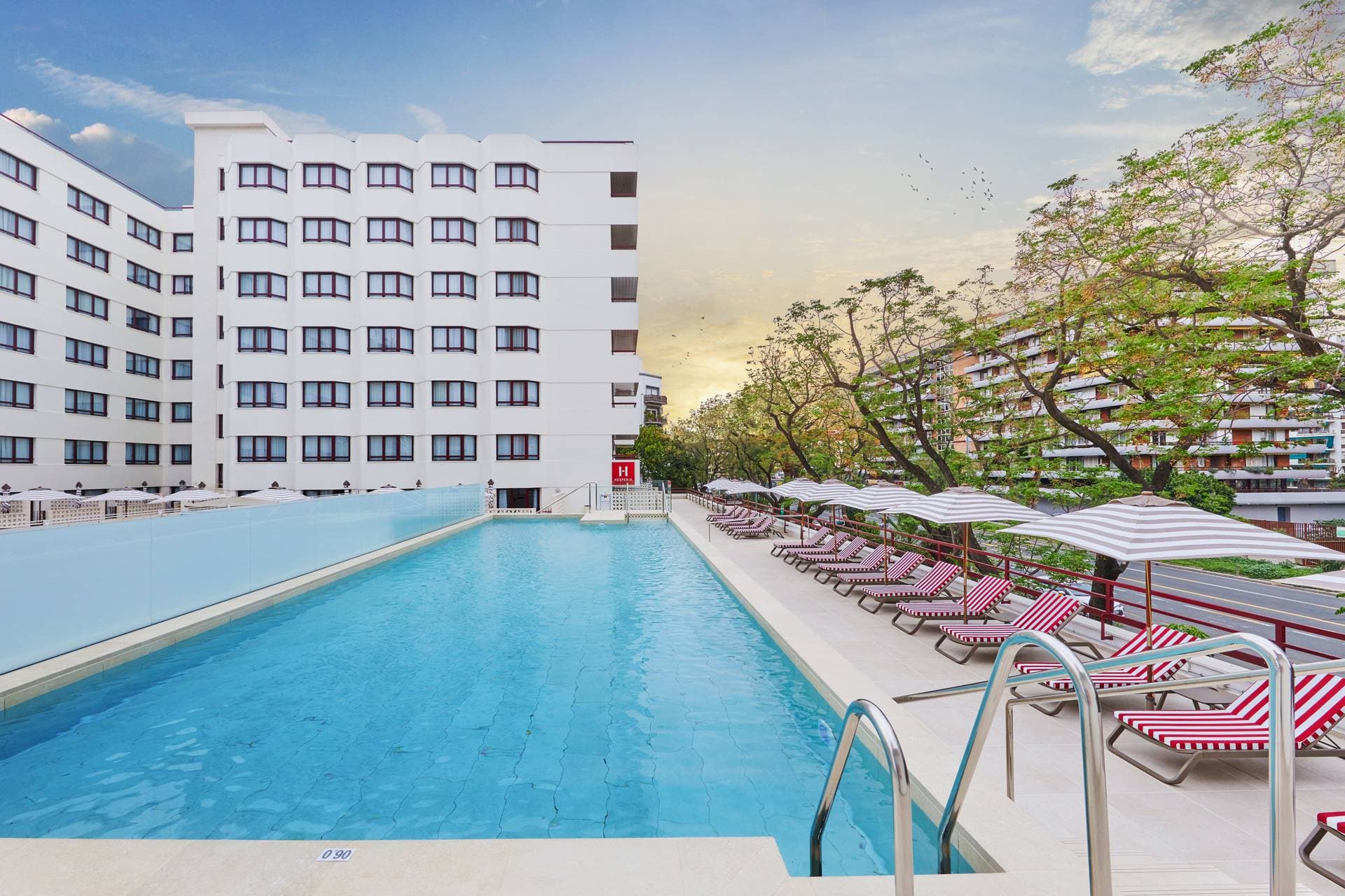 Hesperia Sevilla 1