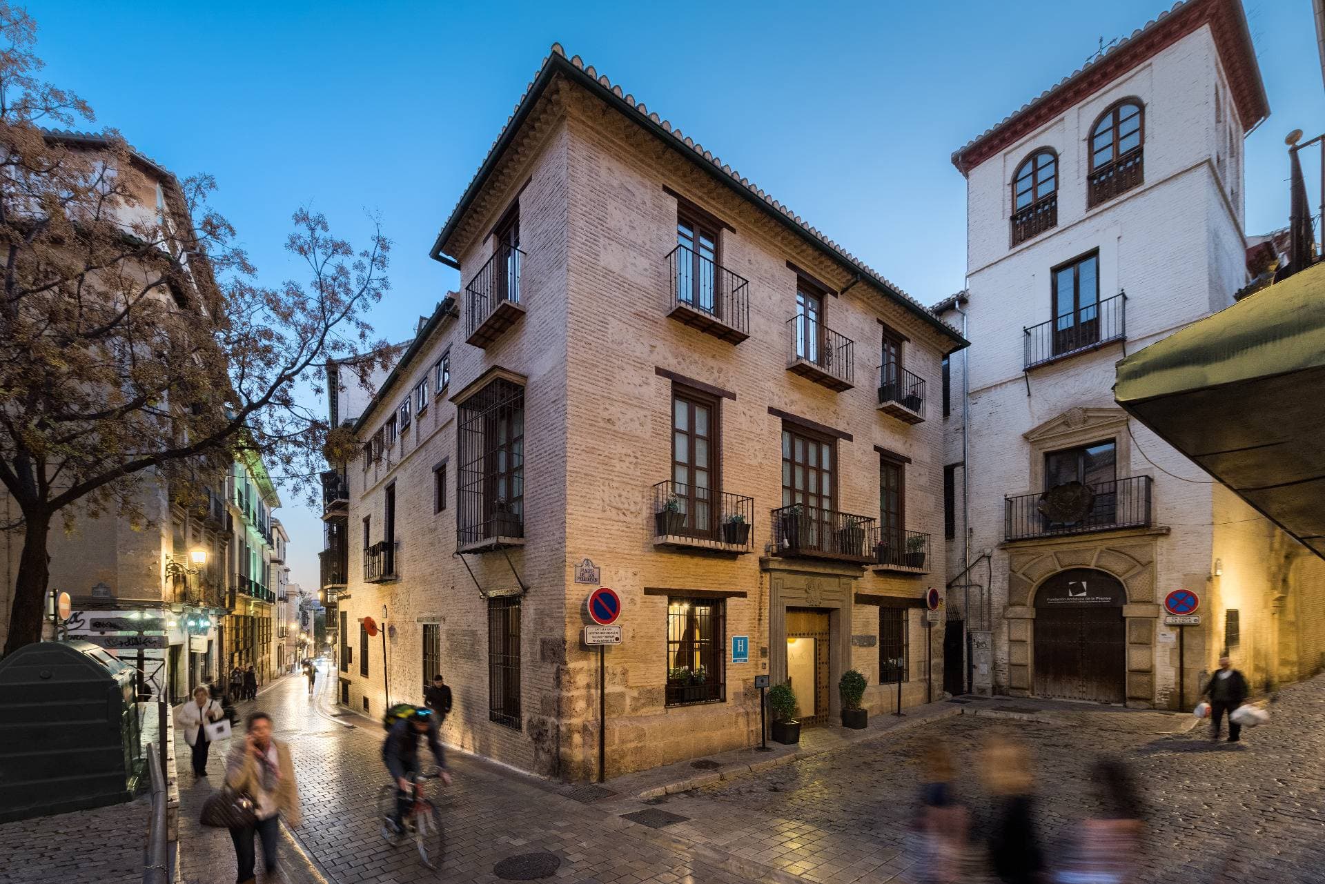 GAR ANAT BOUTIQUE HOTEL 1