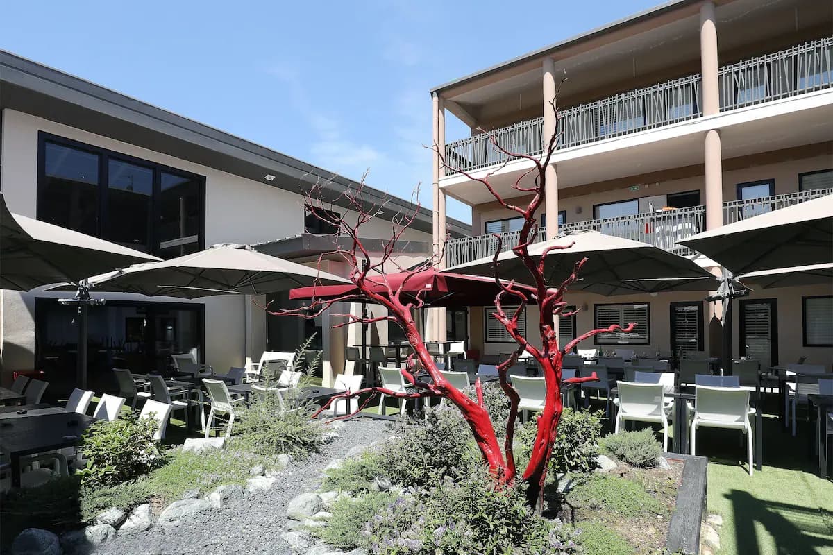 L'Hôtel Le Néliö 1