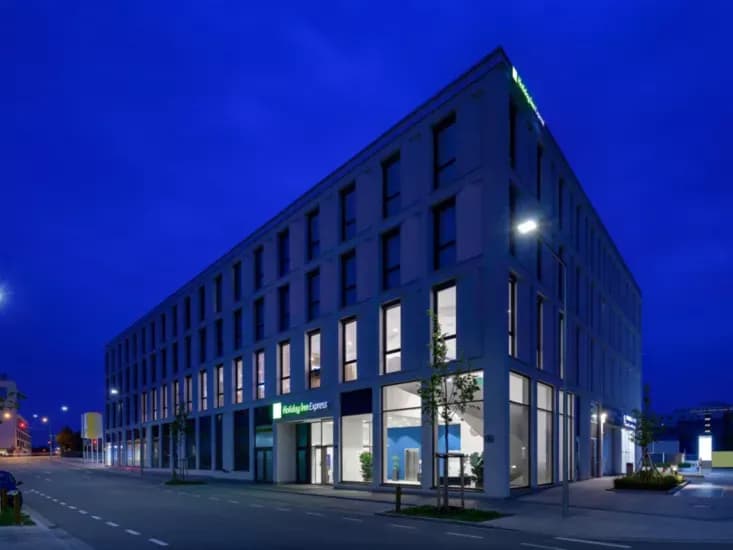 Holiday Inn Express Regensburg 1