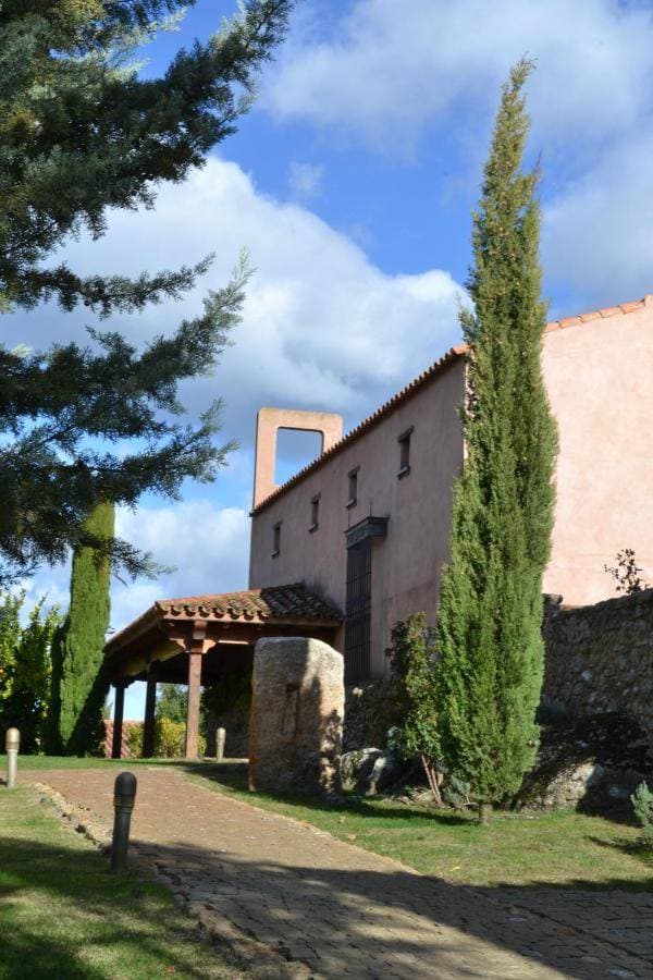 Finca El Cortiñal Slowhotel & Bubbles 1