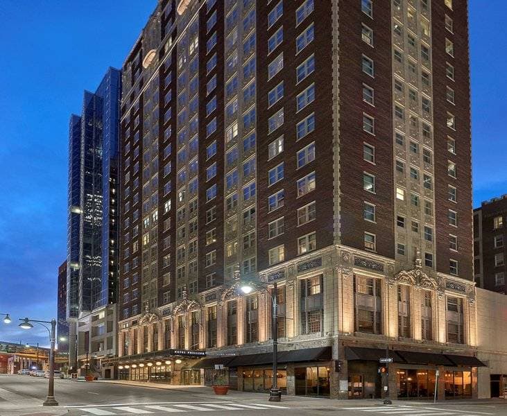 Hotel Phillips Kansas City, Curio Collection by Hilton 1