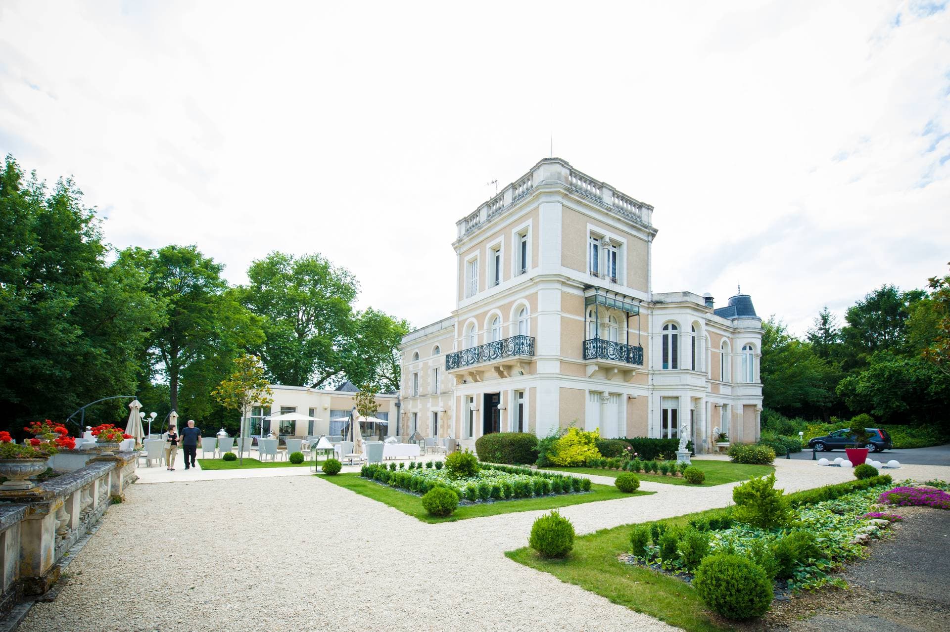 Le Château du Clos de la Ribaudière 1