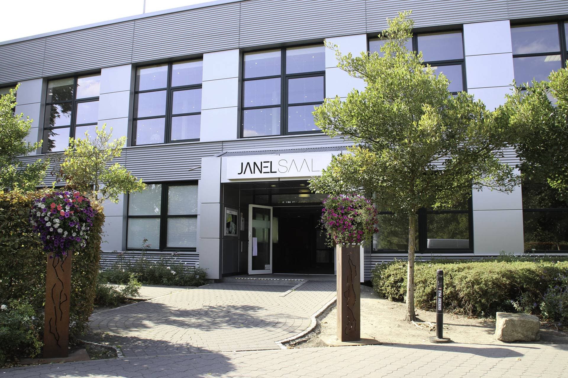 JANEL SAAL 1