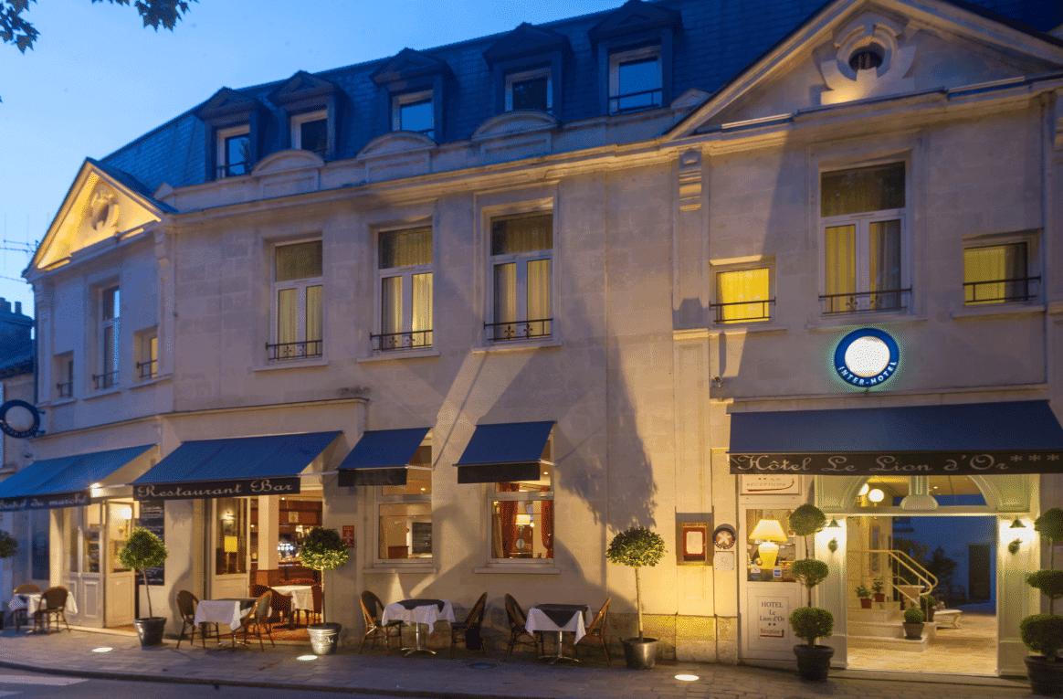 Brit Hôtel Le Lion d'Or 1