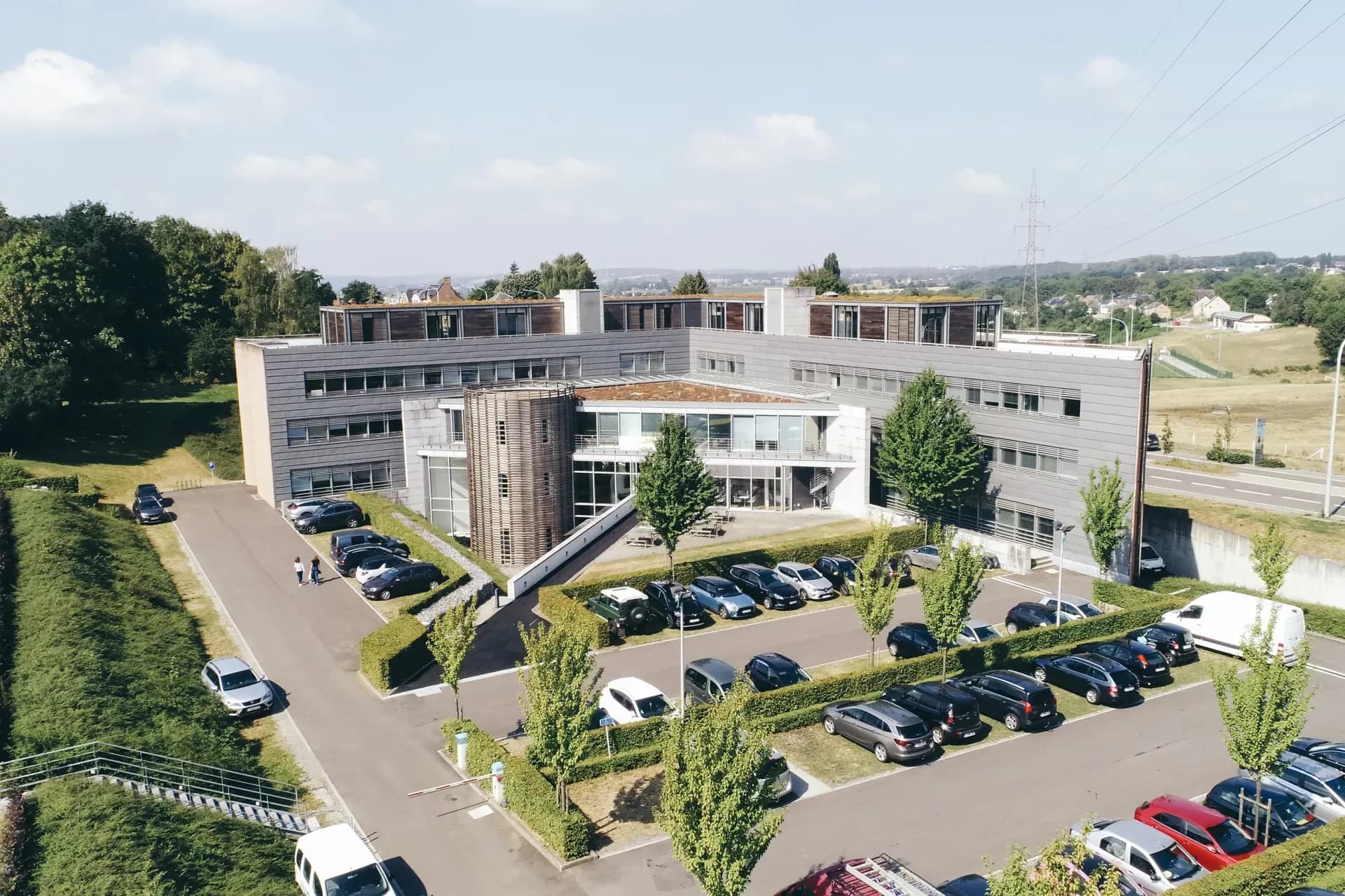 Centre de formation et de réunion Bouge 1