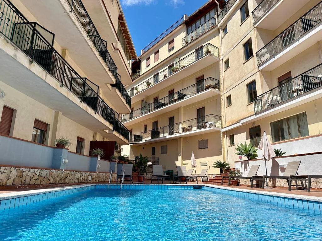 Hotel Soleado 1