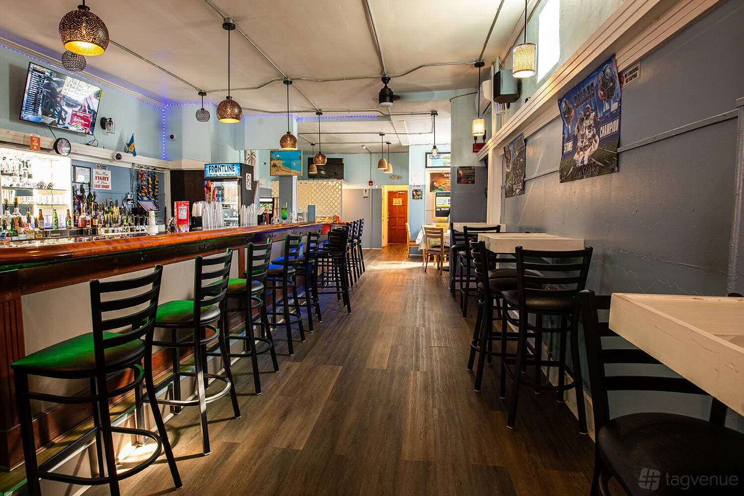 Frontline Island Bar and Grill 1