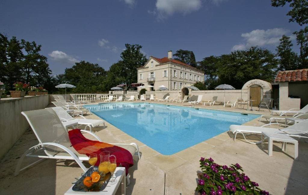Le Manoir St Jean 1