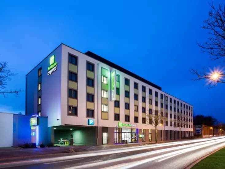 Holiday Inn Express Augsburg 1