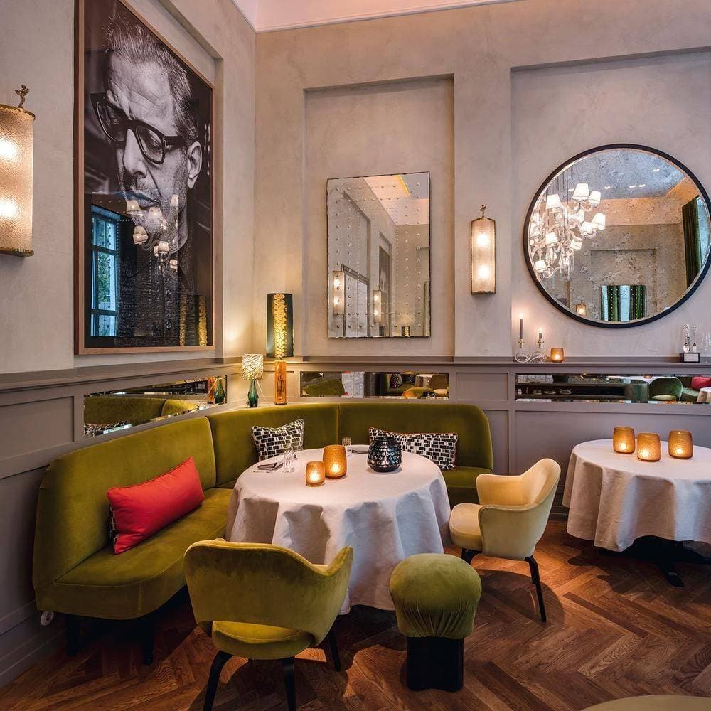 LOUIS restaurant 1