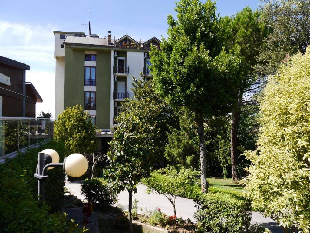 La Cantinella 1