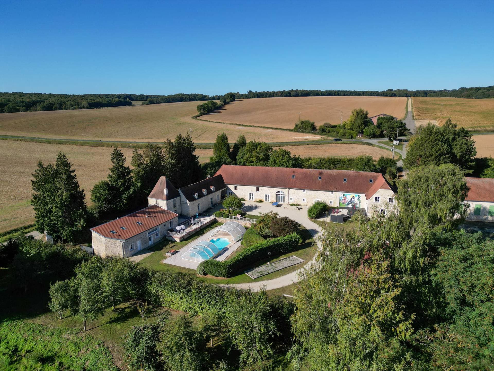 Le Domaine d'Ailleurs - Gîtes haut de gamme 1