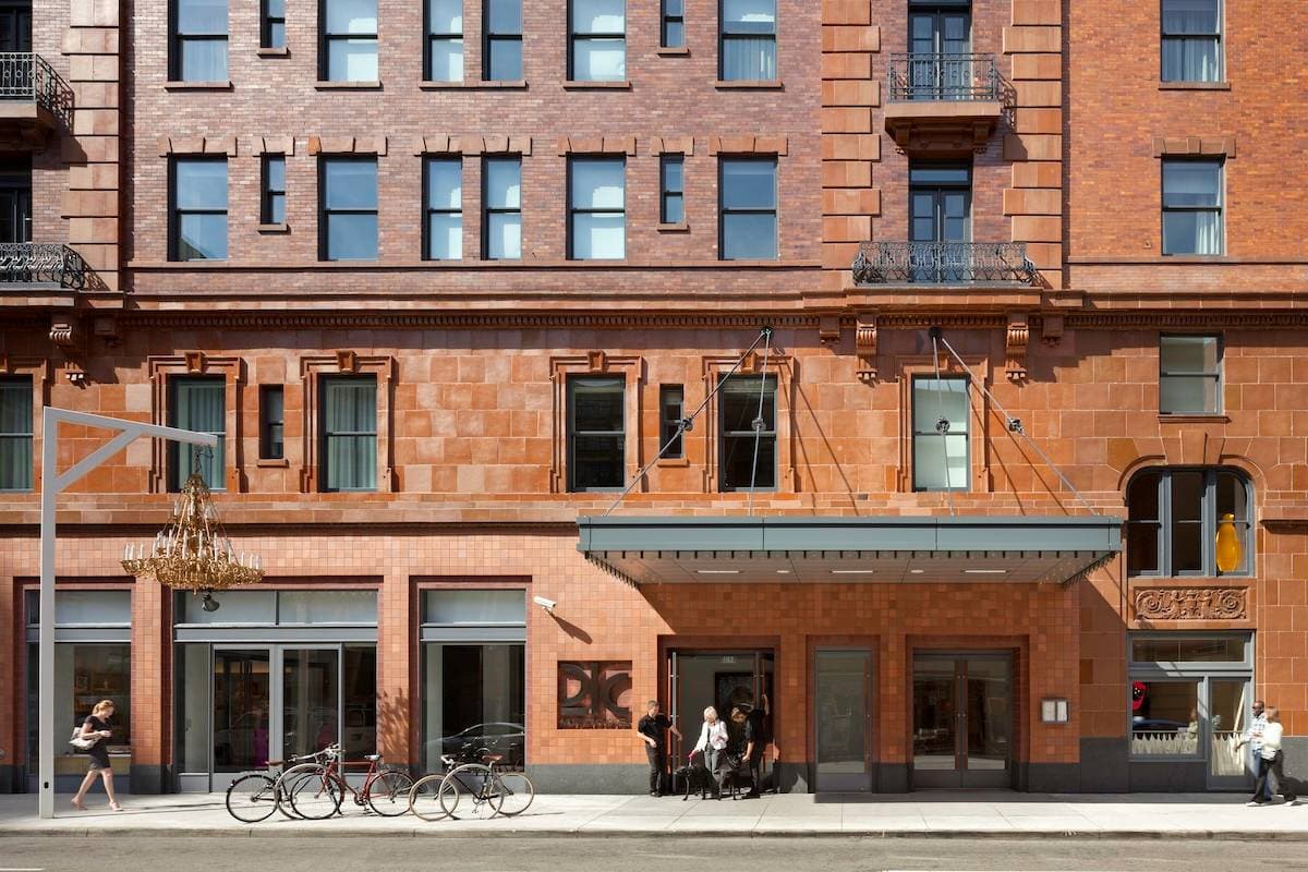 21c Museum Hotel Cincinnati 1