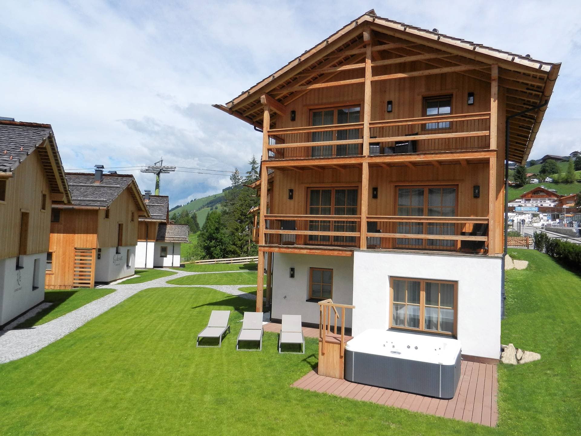 Liondes Chalets 1