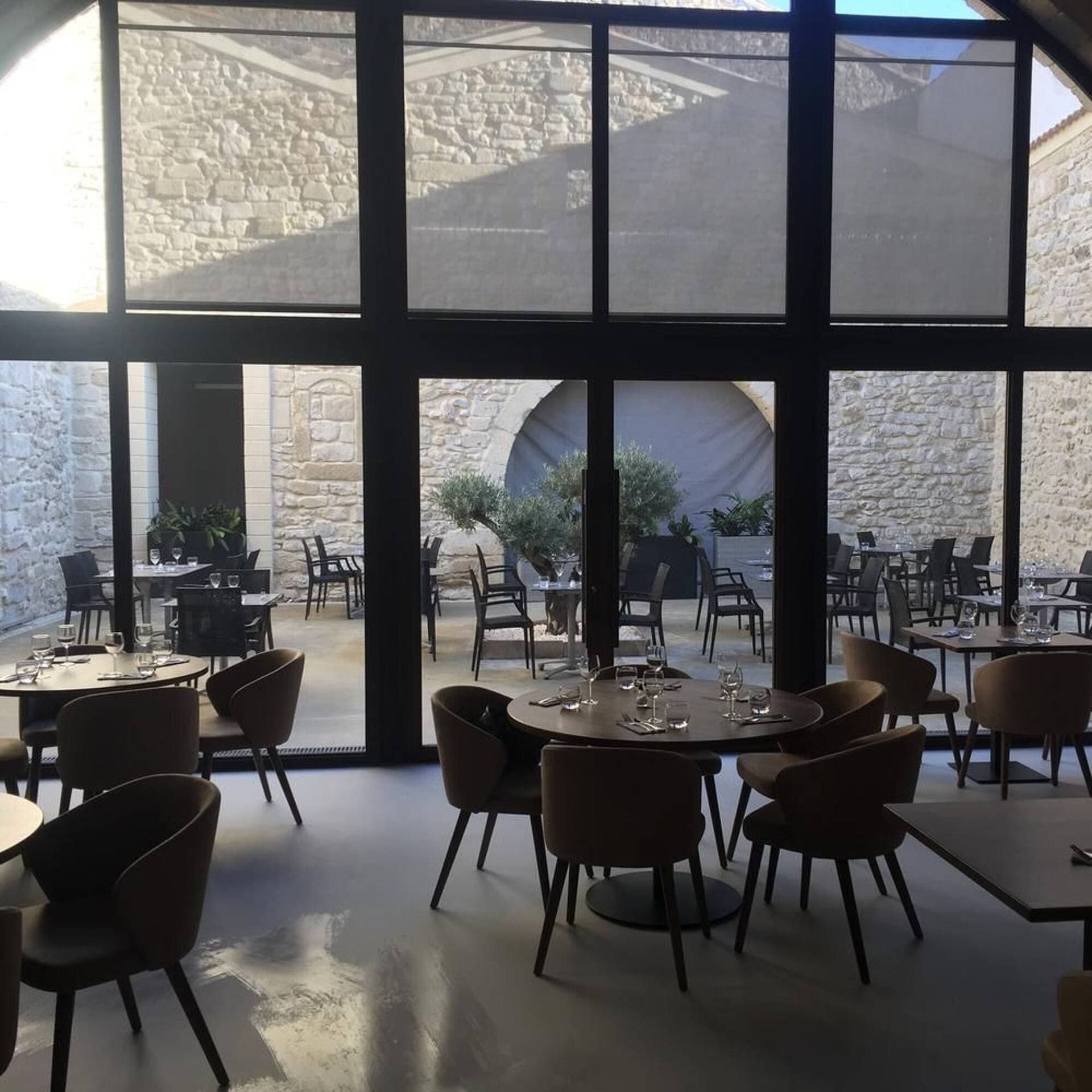 Le Patio by Lou Caléou 1
