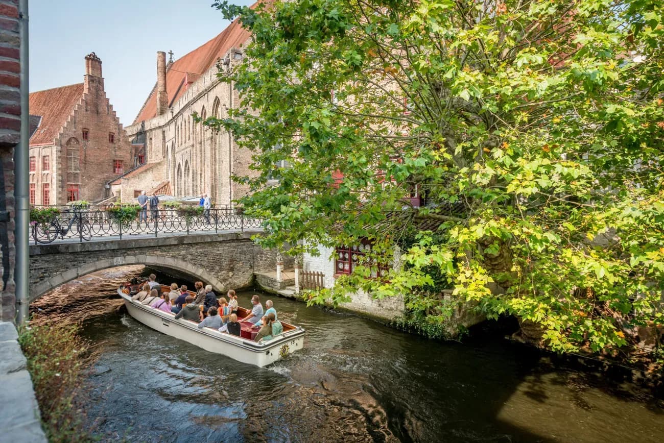 Bruges by boat 1