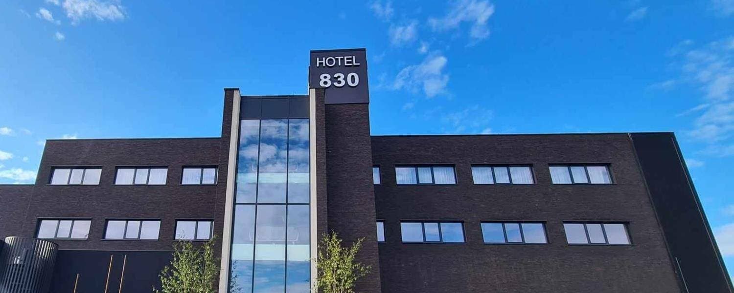 Hotel 830 1