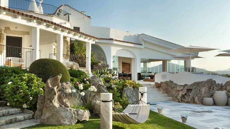 Sulia House Porto Rotondo, Curio Collection by Hilton 1