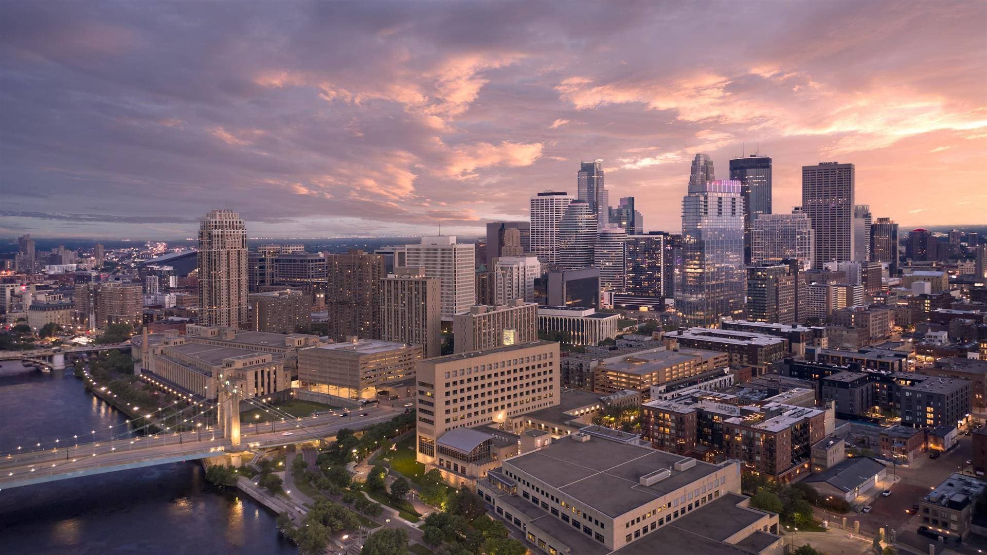 Four Seasons Hotel Minneapolis 1