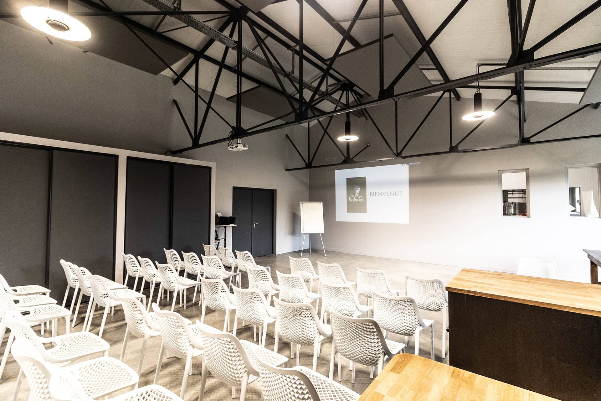 Salle de séminaire de la fabrique à bières 1