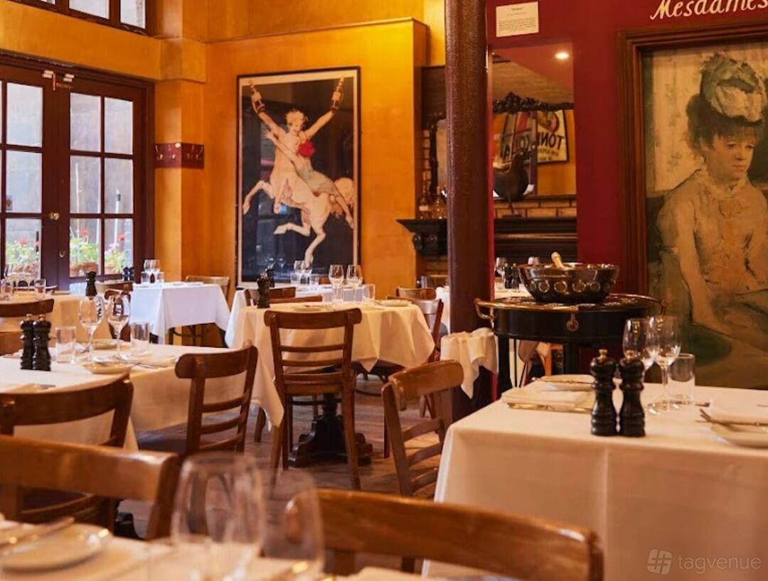 Bleeding Heart - Bistro & Terrace 1